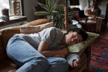 Comprendre les effets du THC et du CBD sur le sommeil